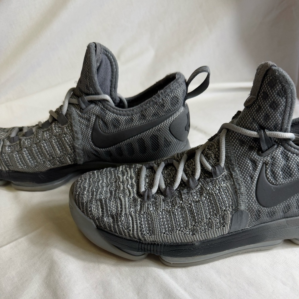 Nike Zoom KD 9 Battle Grey Basketball Sneakers